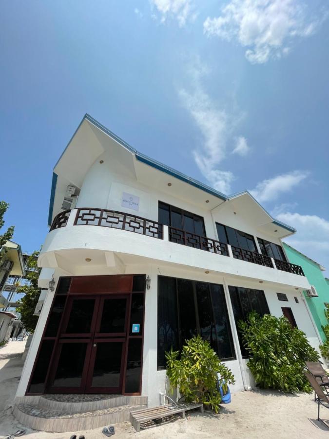 Beach Walk Villa Maldives Гали Экстерьер фото